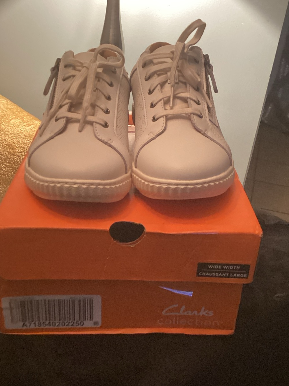 Clarks Kids Cream Lace-Up Sneakers with Side Zipper